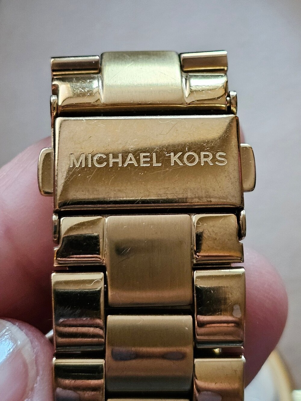 Michael Kors Slim Runway Gold-Tone Stainless Steel Watch. MK-3179 Analog, Unisex - Picture 4 of 13